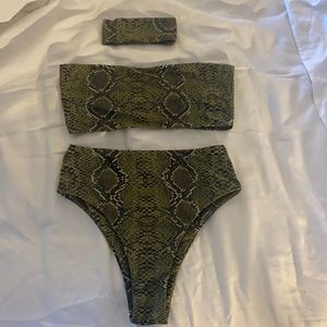 leopard strapless bikini and cheeky bottoms